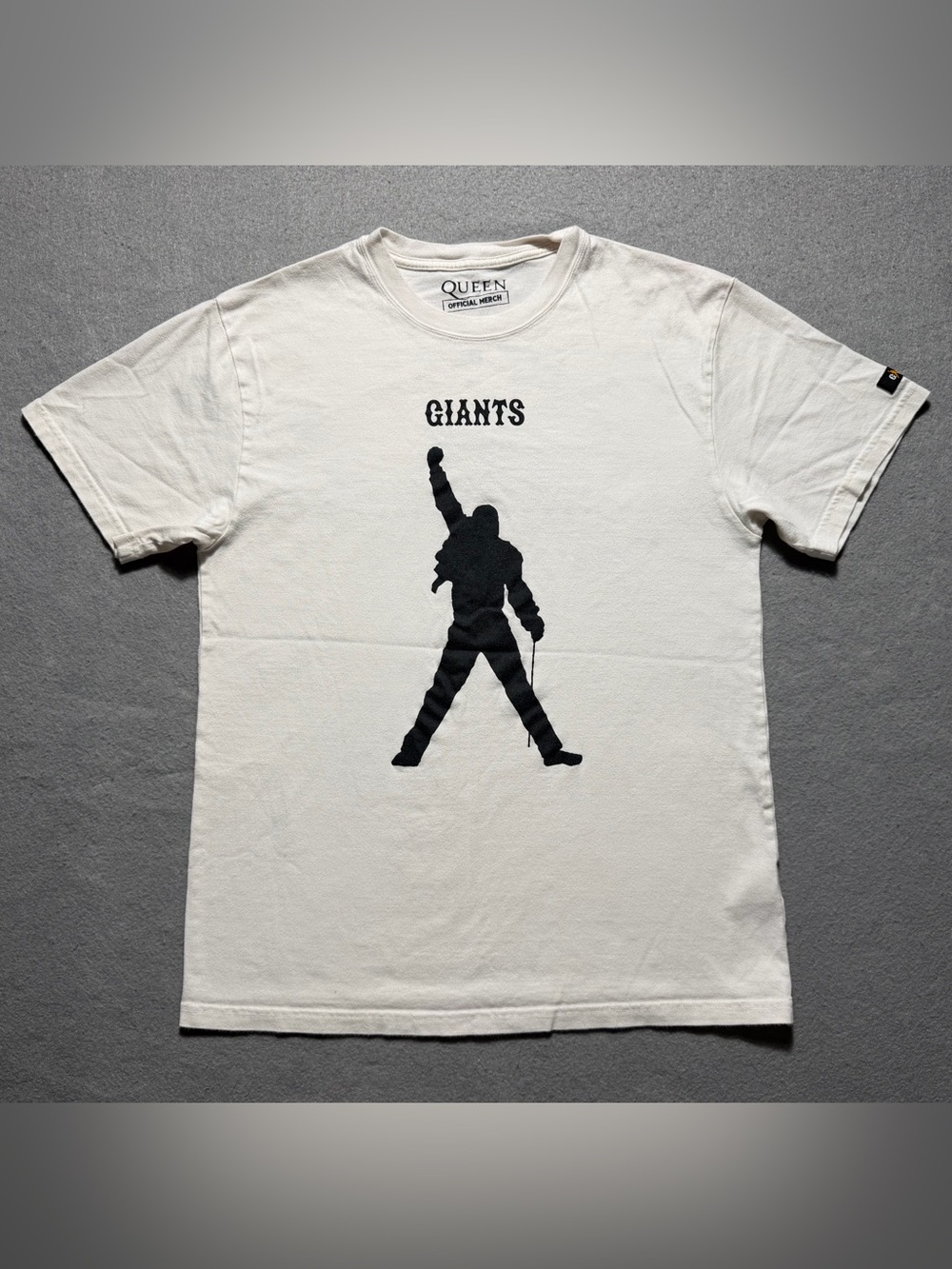 Queen Giants We Are The Champions T Shirt Mens Small White Band Official Tee